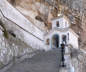 Успенский монастырь - достопримечательность г. Бахчисарай