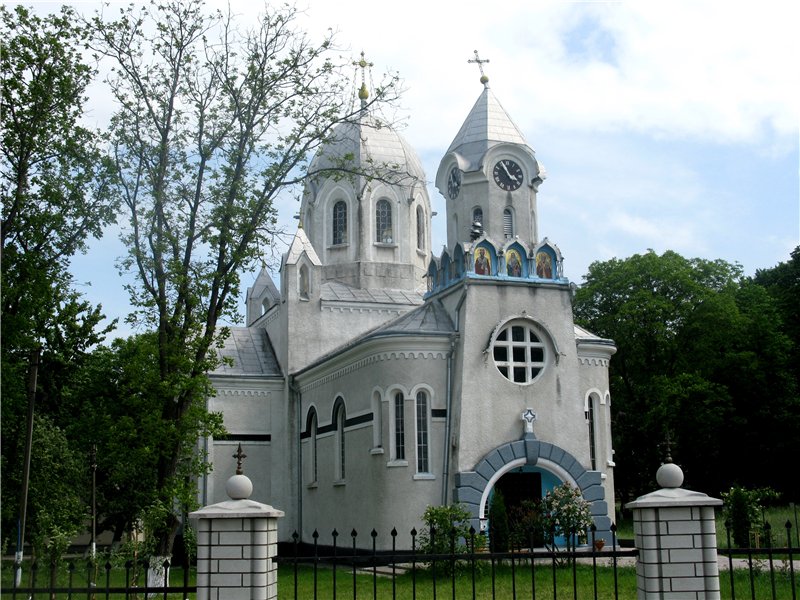 Церковь 1906 г. - достопримечательность с. Редковцы
