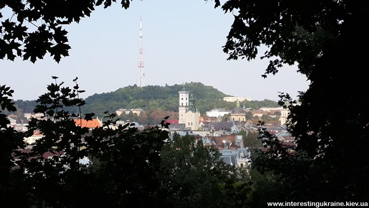 Вид на центр Львова с крепости