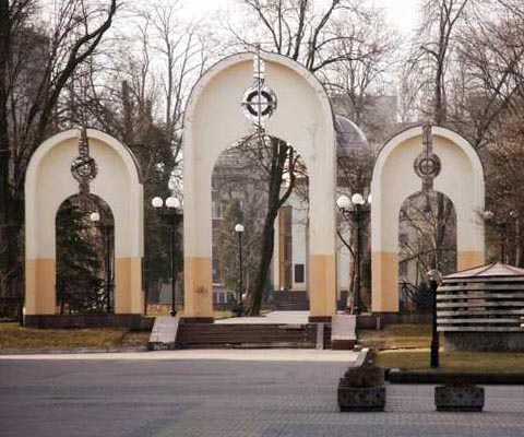 Мемориальный сквер – достопримечательность Ивано-Франковска.