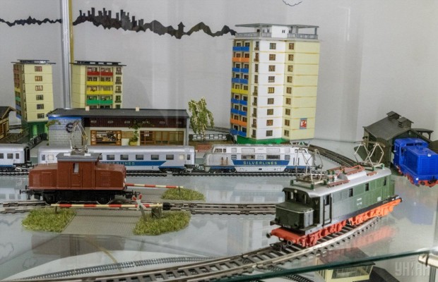 Железная дорога в Государственном музее игрушки Киев